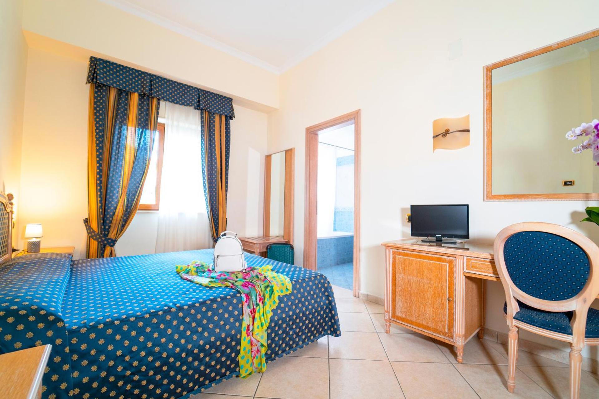 Double or Twin Room with Extra Bed