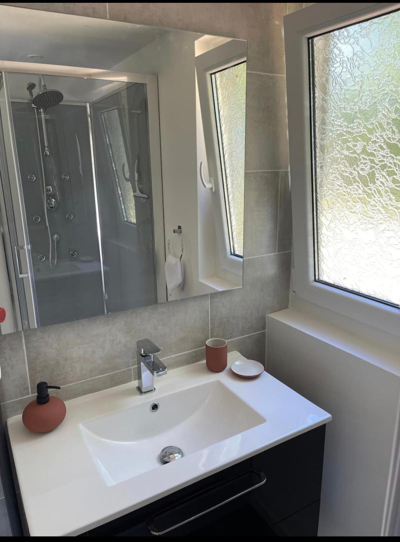 Charmant chalet cocooning avec Jacuzzi