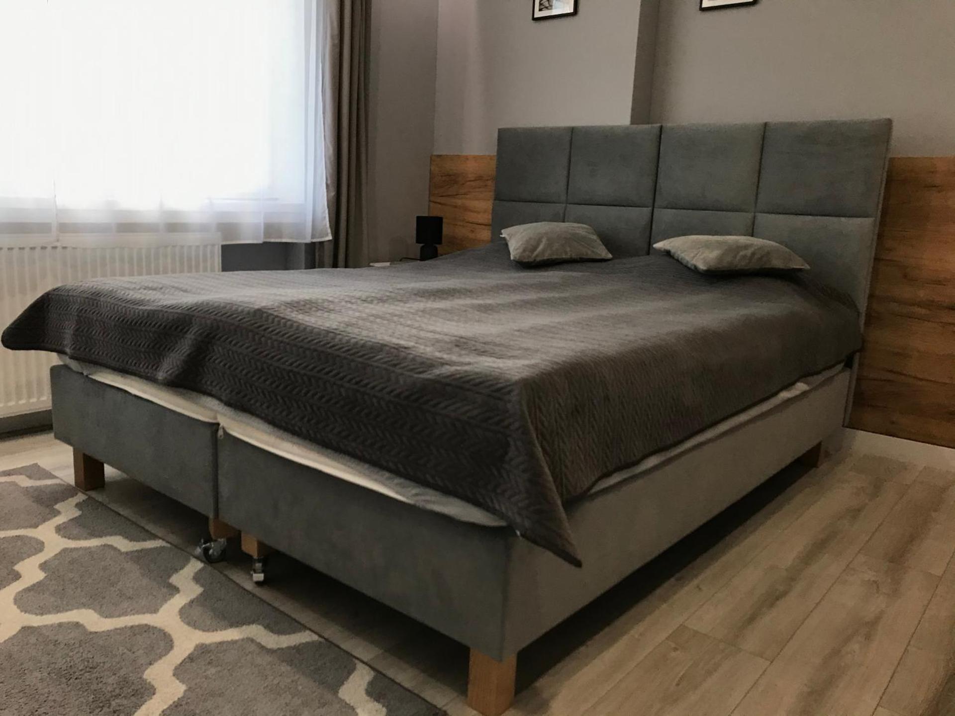 Rybacka 48 - Twoje miejsce wypoczynku, domki, studia, rowery, hulajnogi, e-foil, balie z hydromasażem, sprzęt do poławiania bursztynu