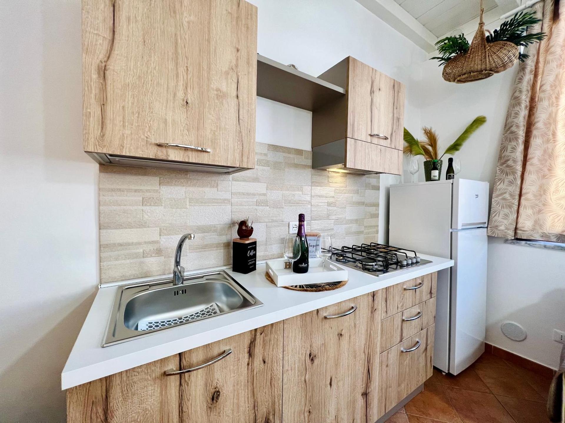 Kitchen or kitchenette