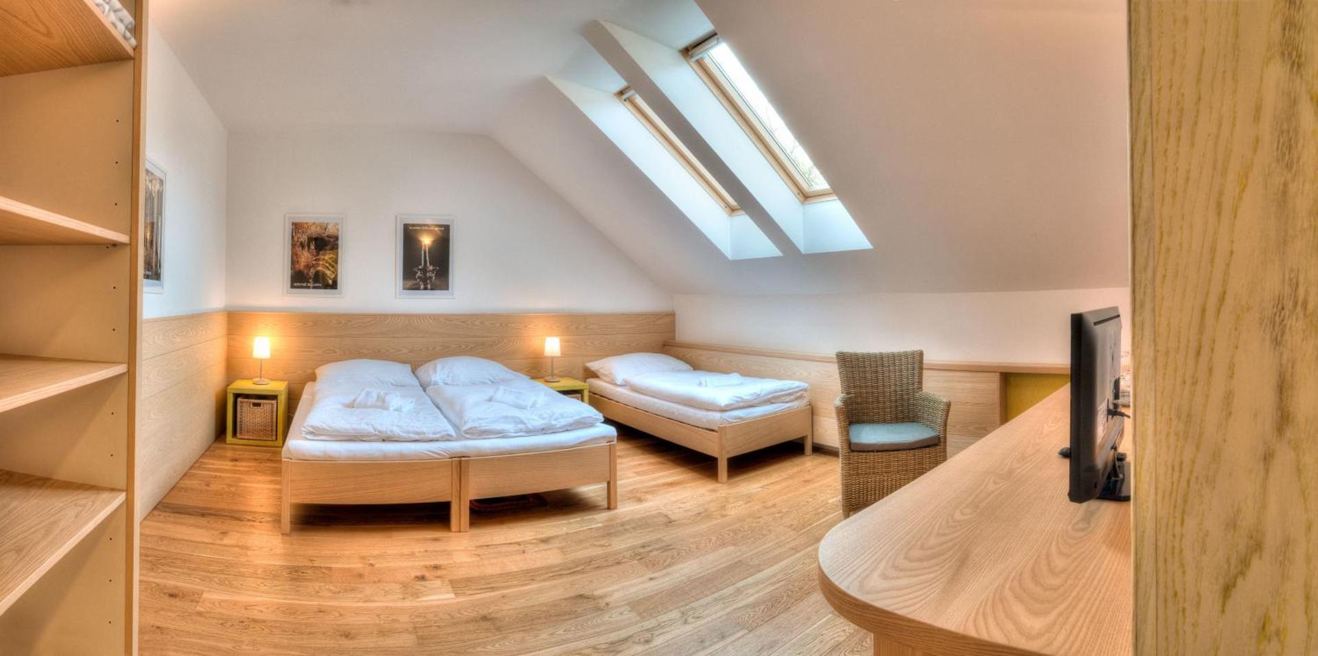 Photo of the whole room