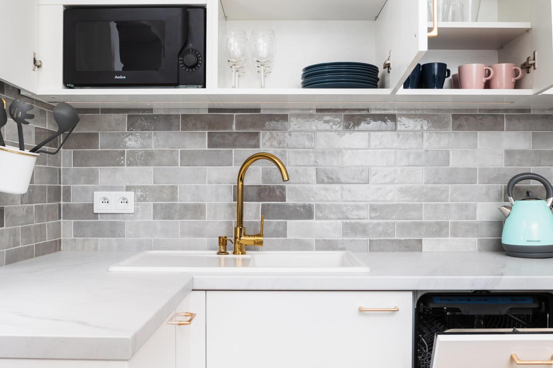 Kitchen or kitchenette