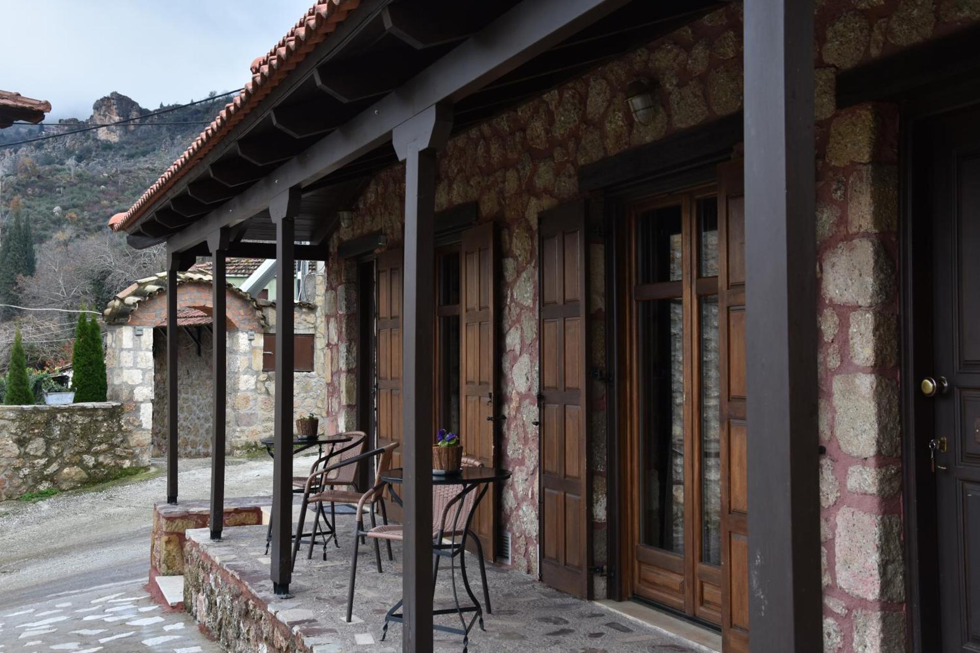 Paliokastro Guesthouse