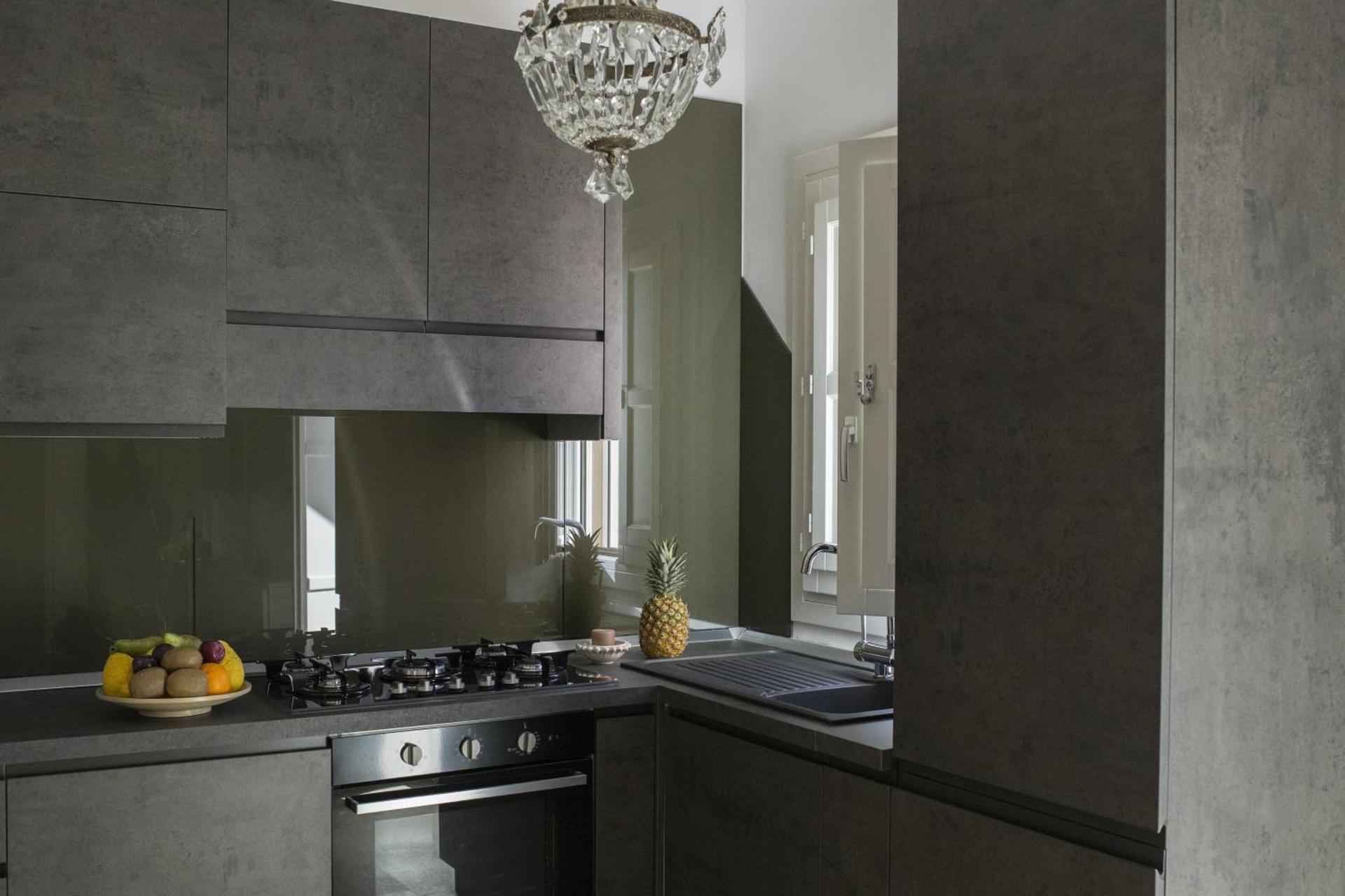 Kitchen or kitchenette