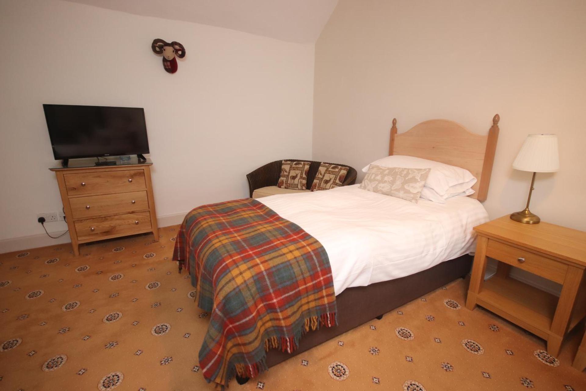 Standard Twin Room with Garden View