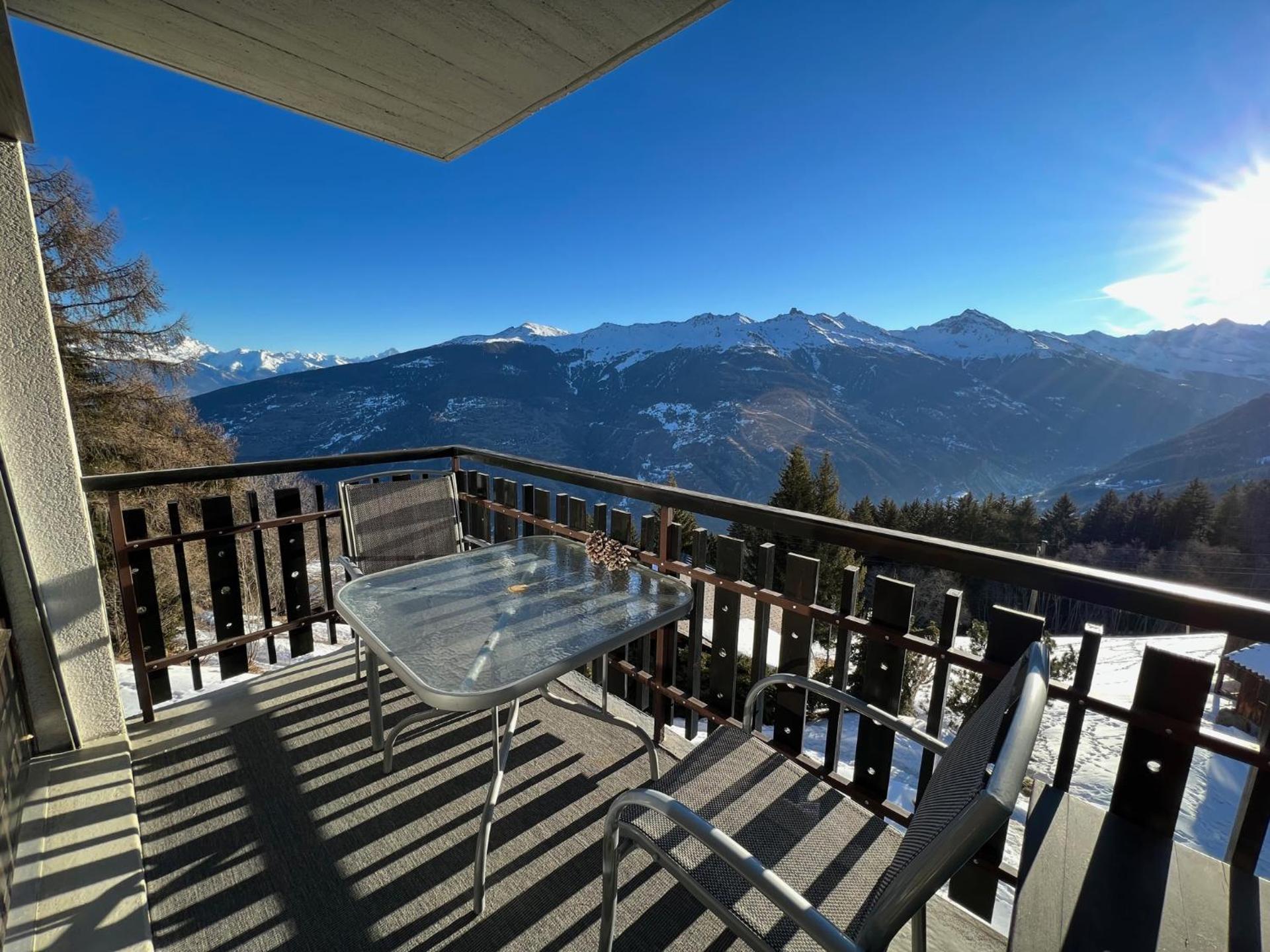 Cosy Studio for 5 near ski lift, Les Gentianes