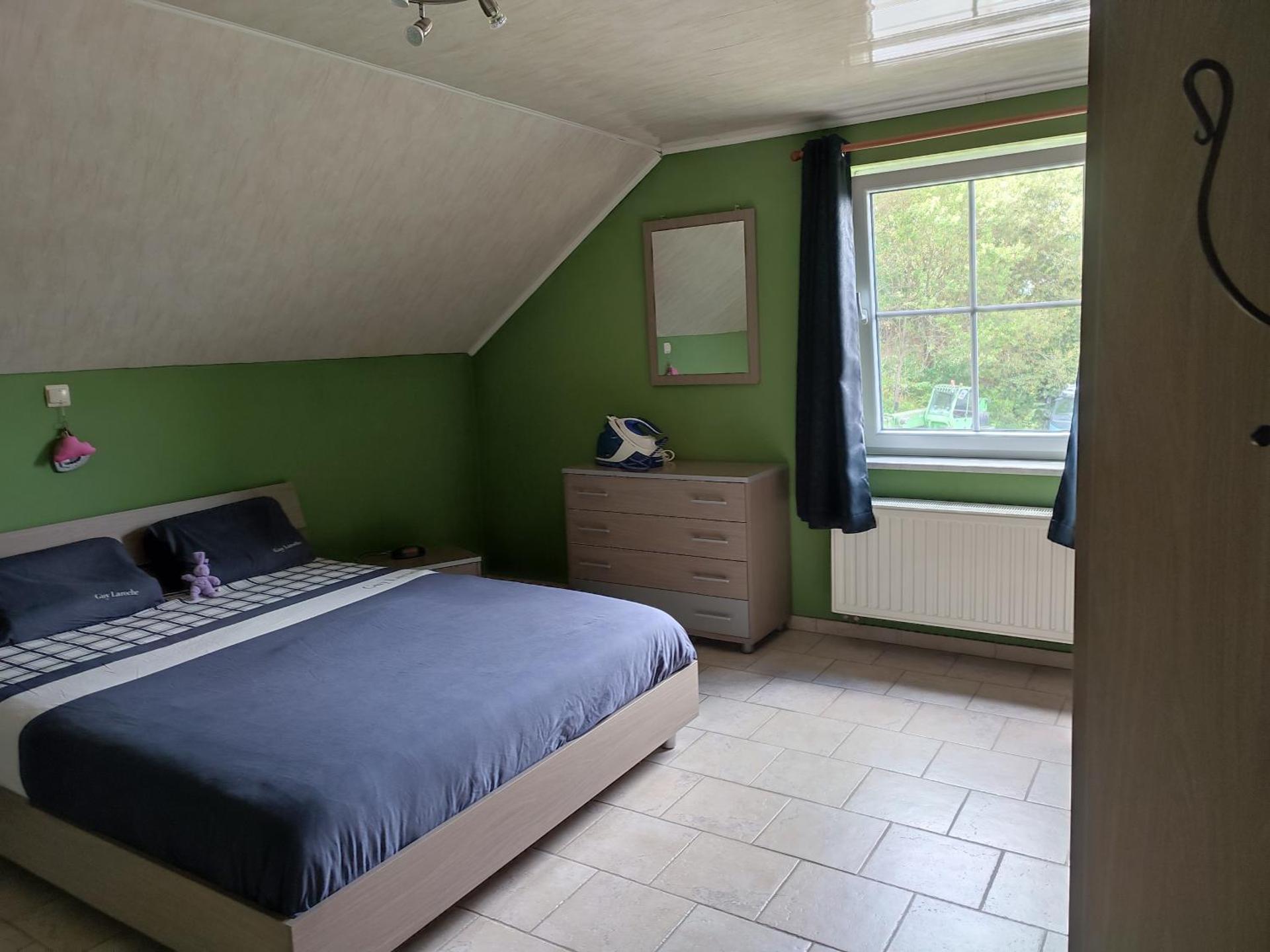 maison au bord du bois toute équipée avec jaccuzzi