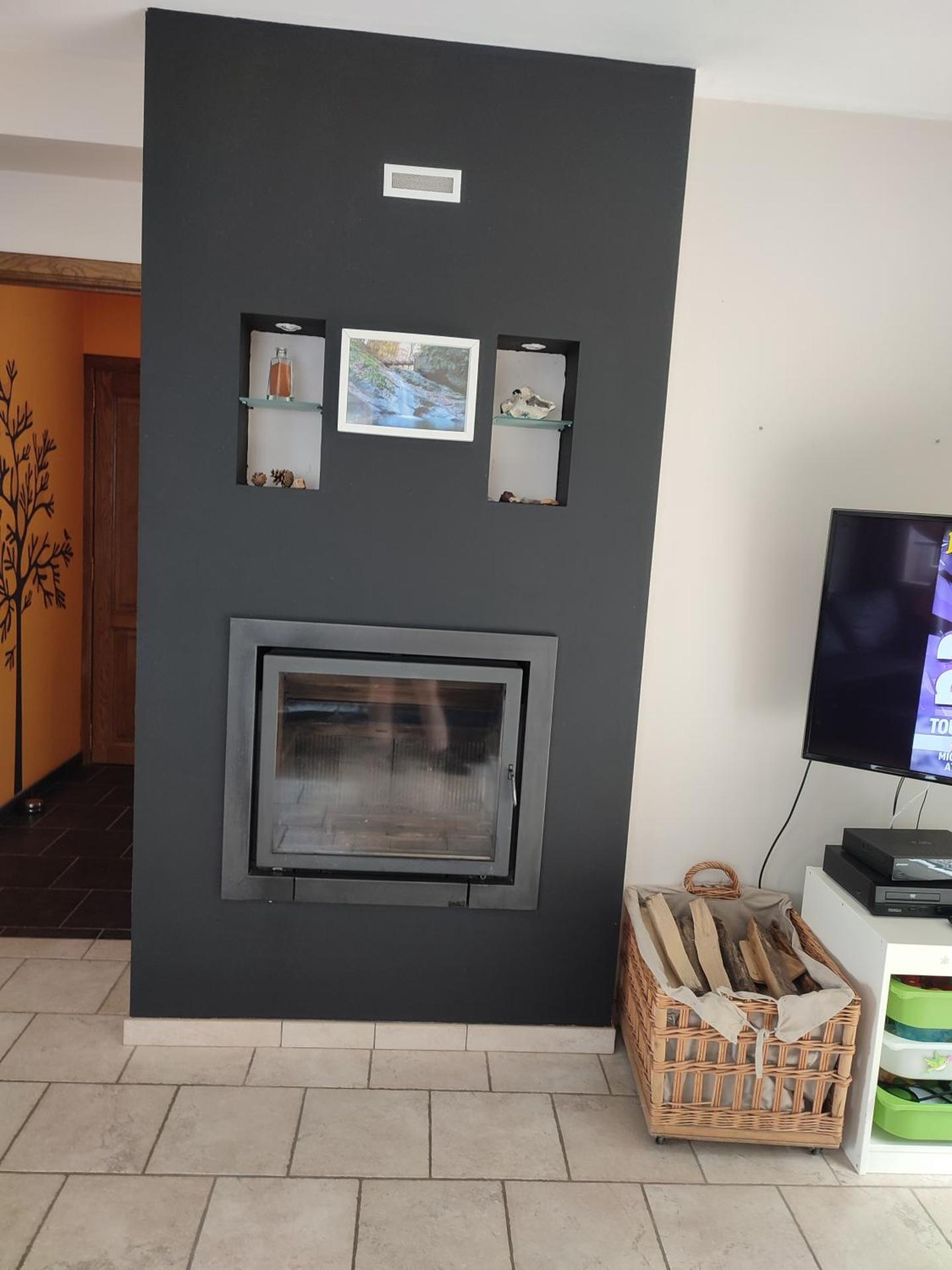 maison au bord du bois toute équipée avec jaccuzzi