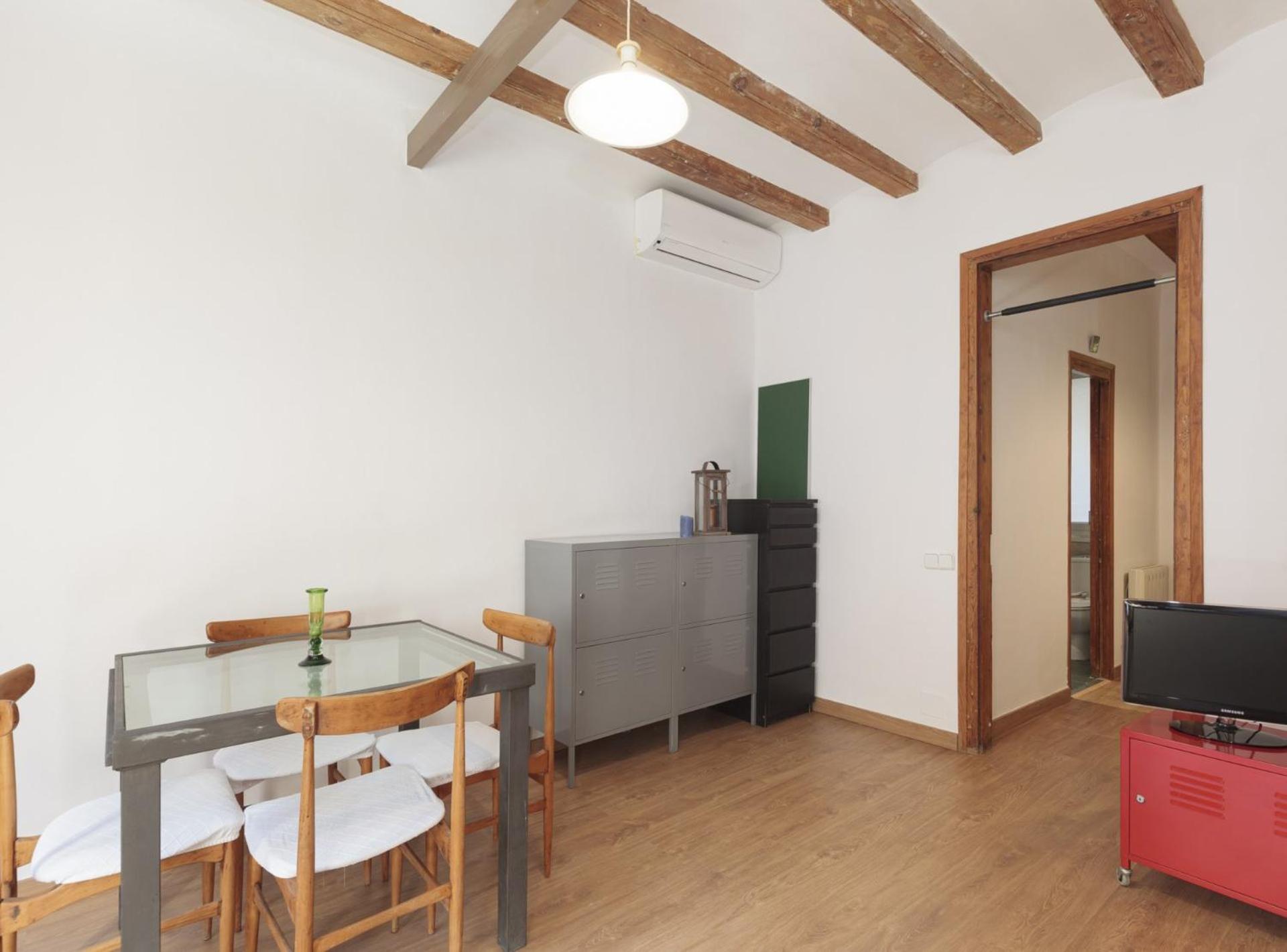Ndlr 2-4 · Authentic flat in Poble Sec - Paralelo