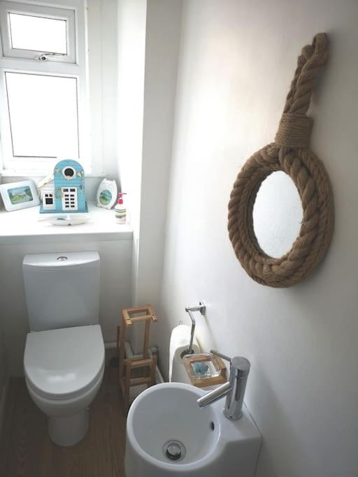 2 Harbour Court Saundersfoot