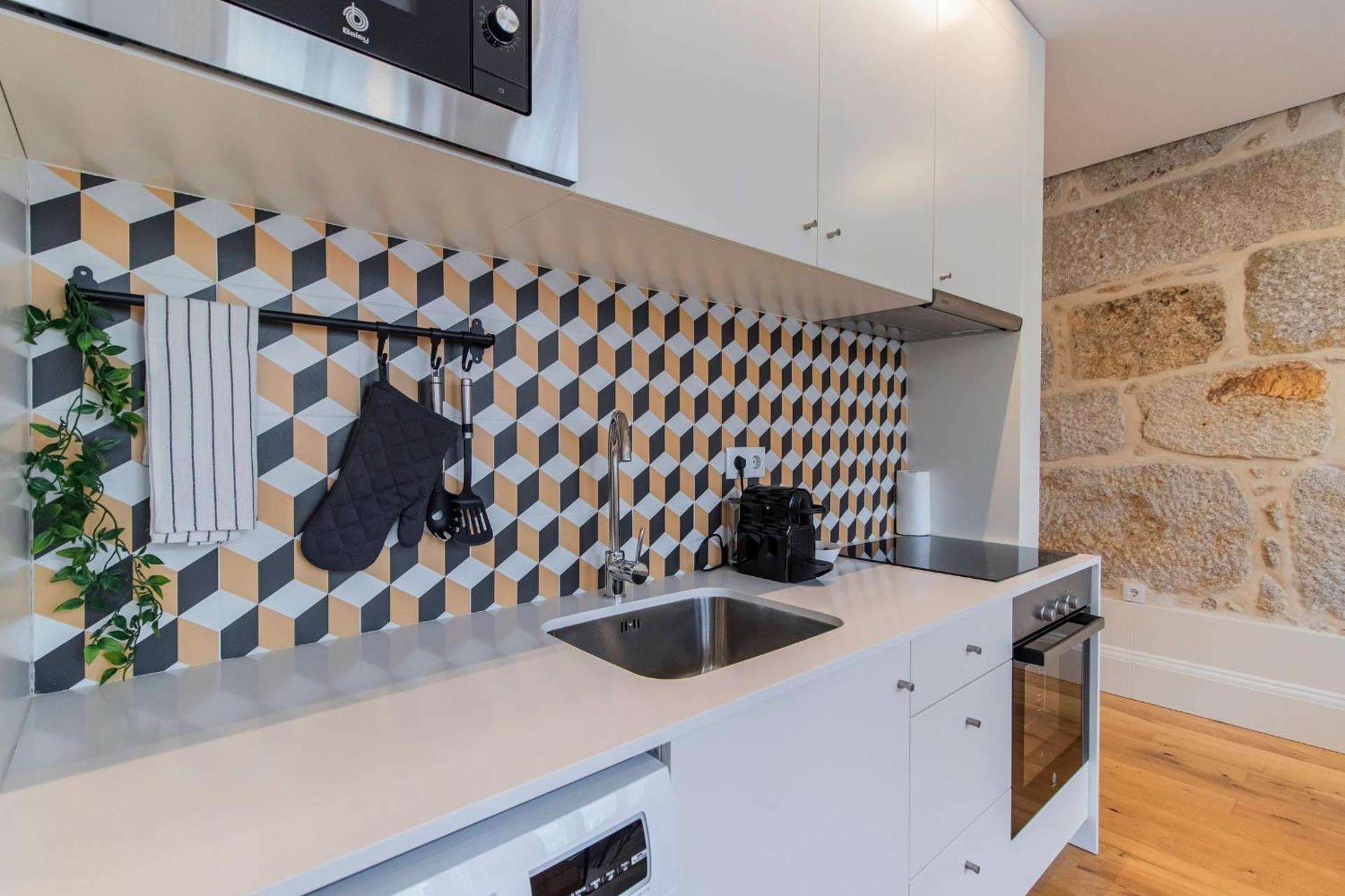 Studio Apartment with One Double Bed