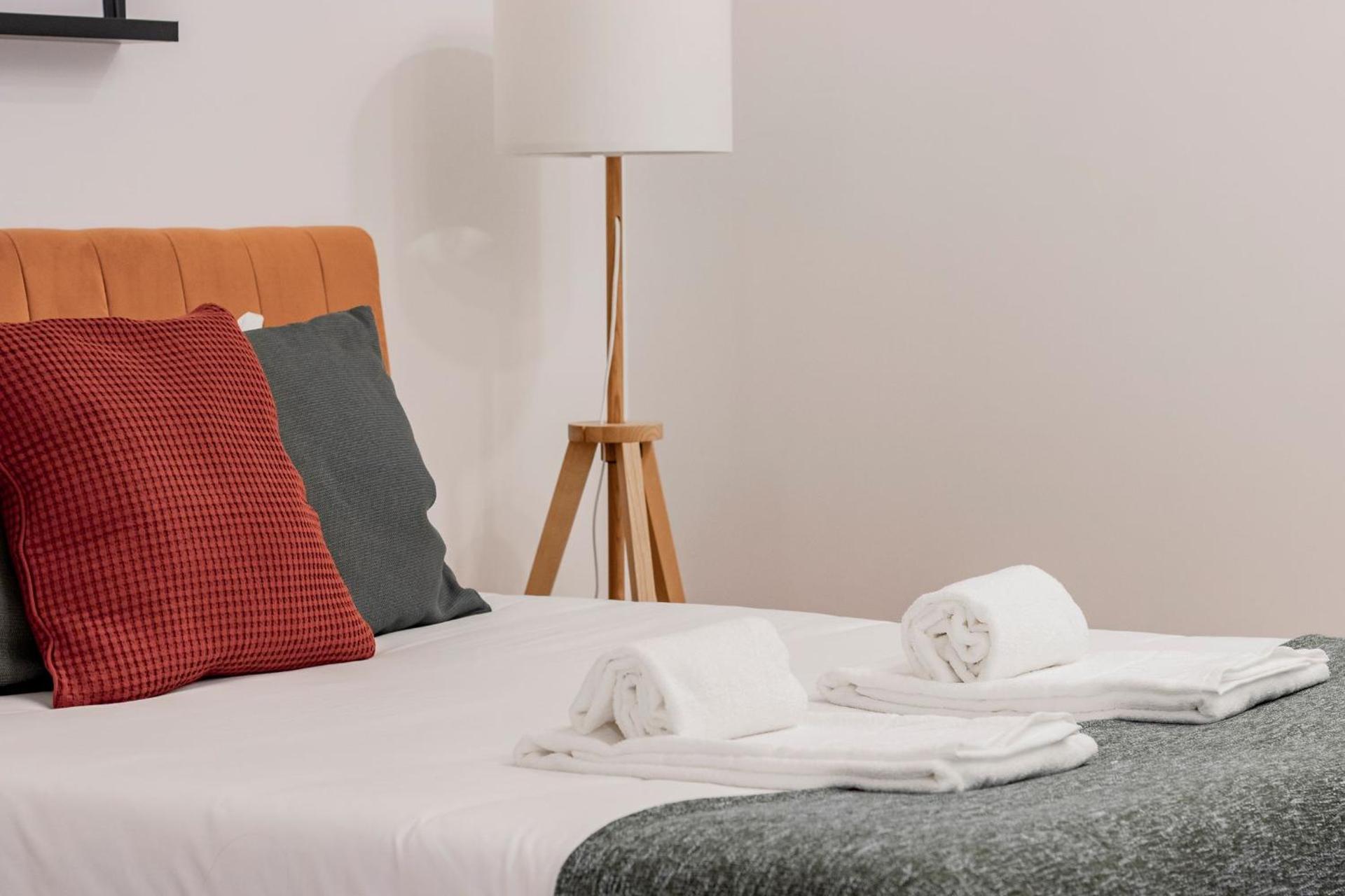 Rodrigues de Freitas 391 by LovelyStay