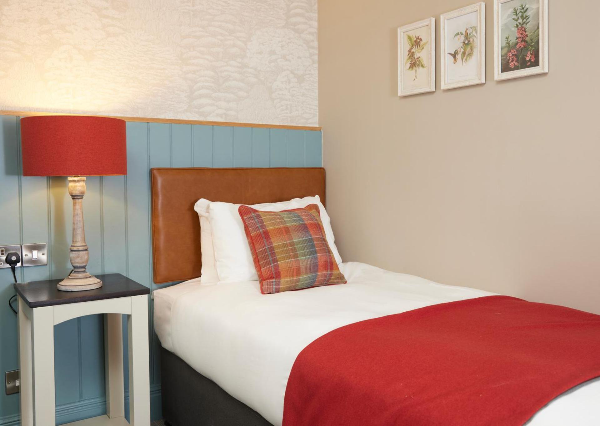 Feathers by Chef & Brewer Collection