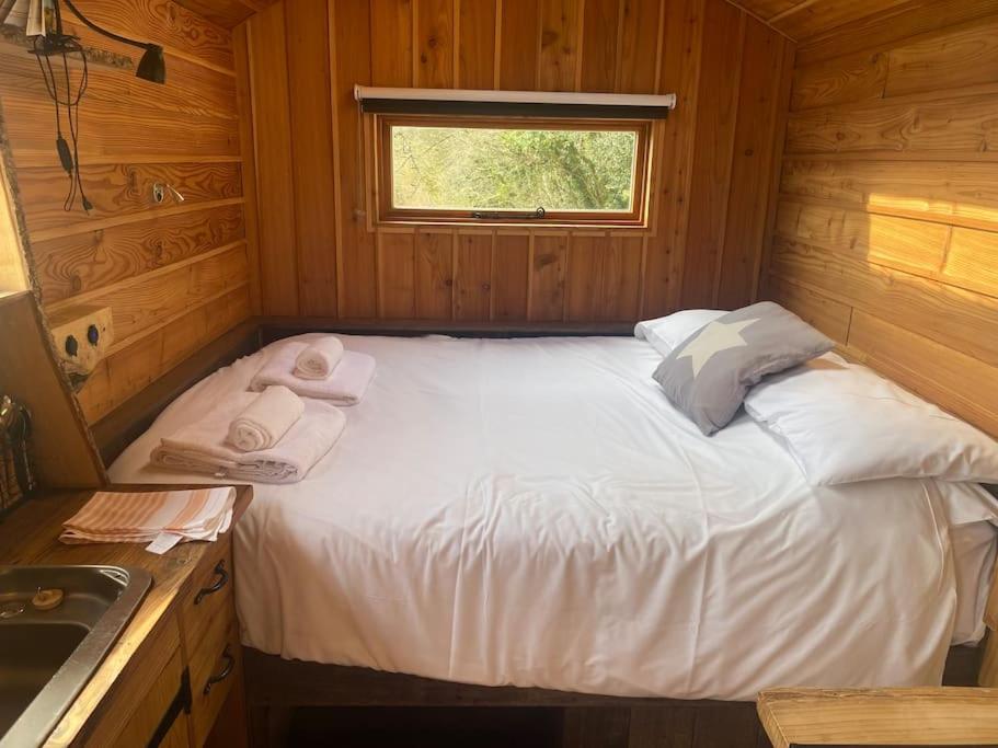 Orchard retreat off grid shepherds huts in Dorset