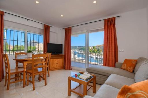 Bonito Apartamento en la Playa del Arenal de Javea