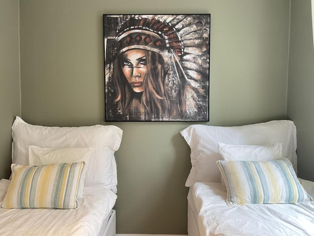 Lovely central apartment with two large bedrooms nearby Oslo Opera, vis a vis Botanical garden