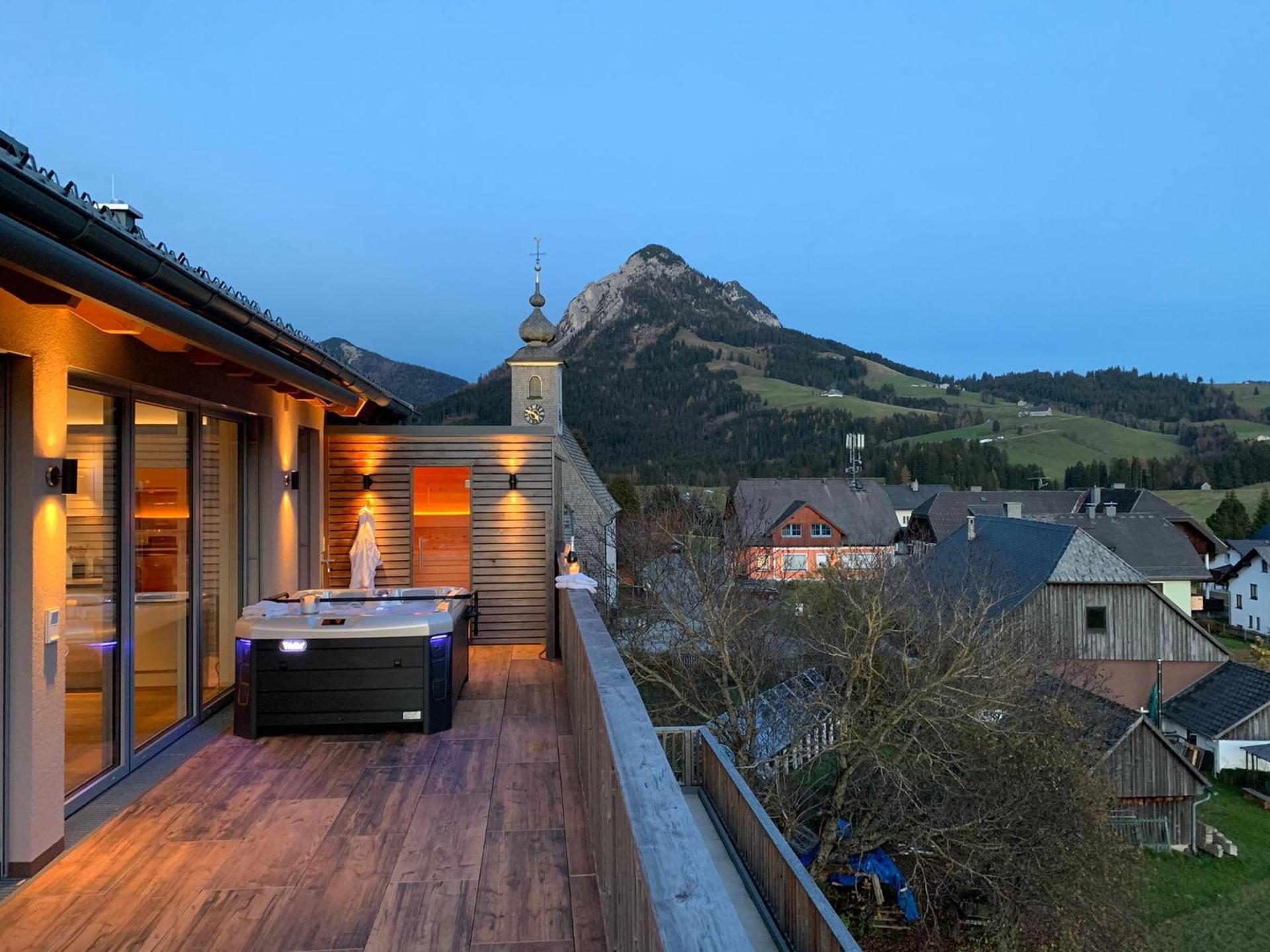 Die Tauplitz Lodges - Penthouse Grimming D7-1 by AA Holiday Homes