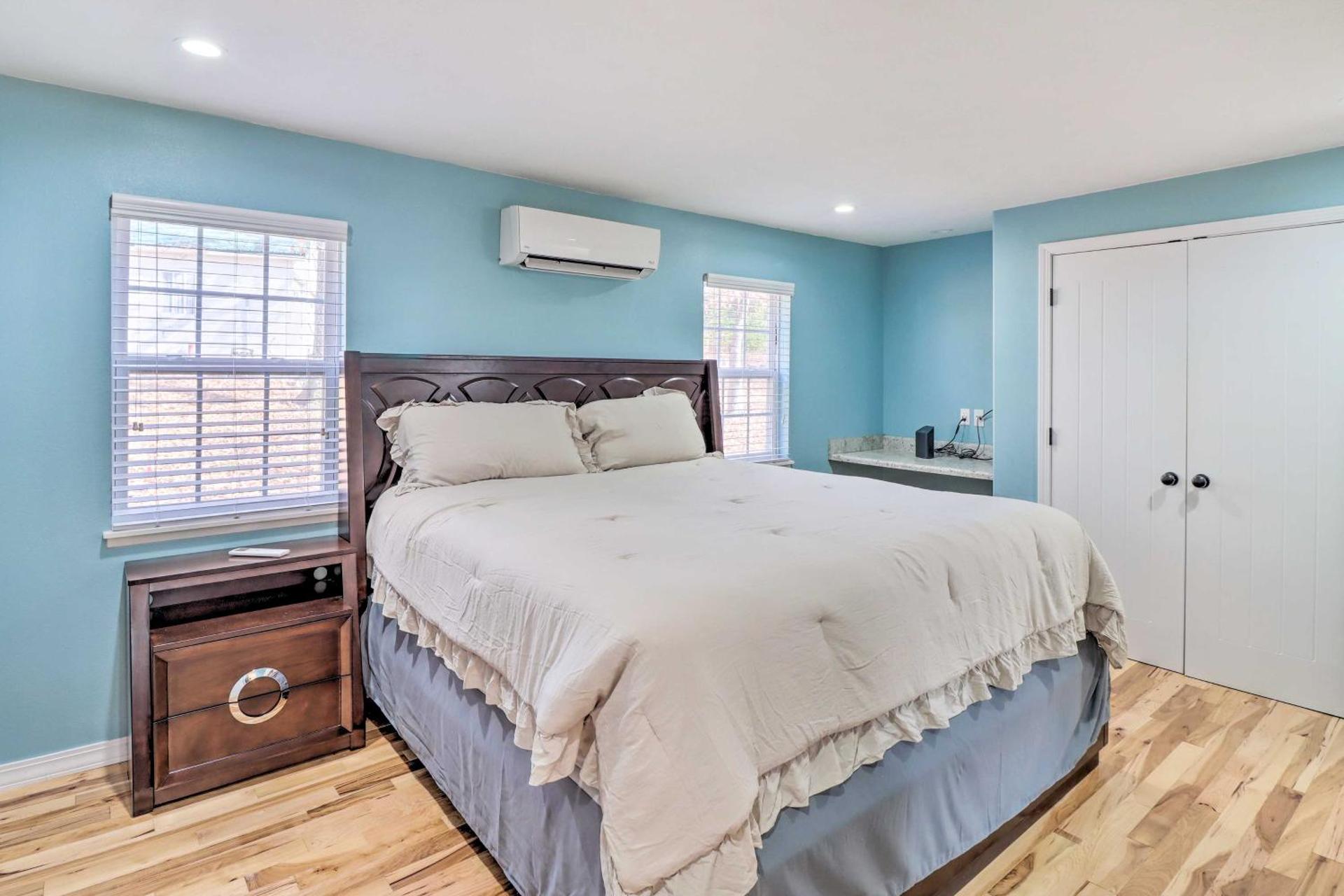 Remodeled Harrison Retreat Less Than 6 Mi to Town!