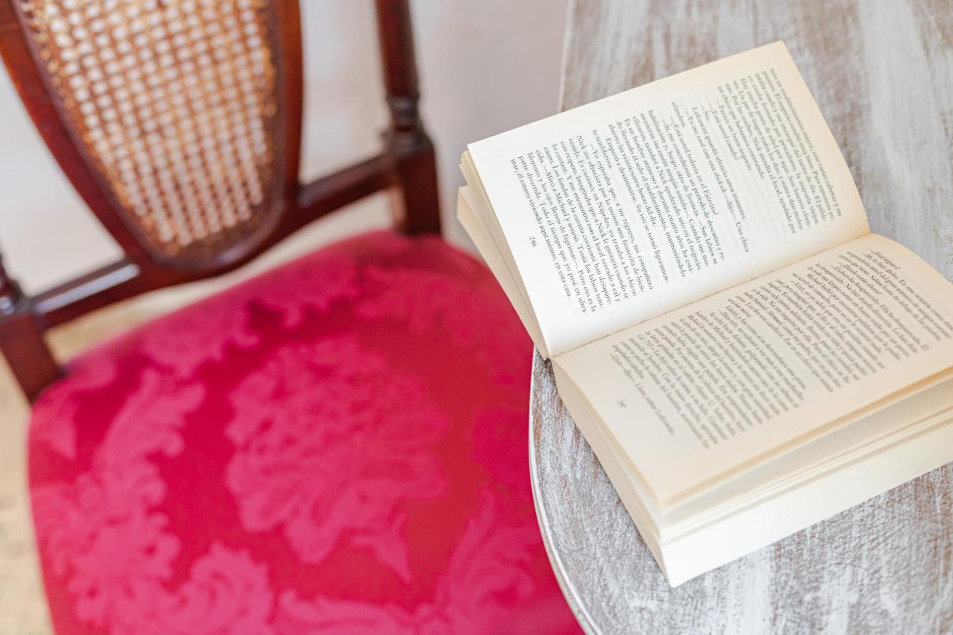 Double or Twin Room with Private Bathroom