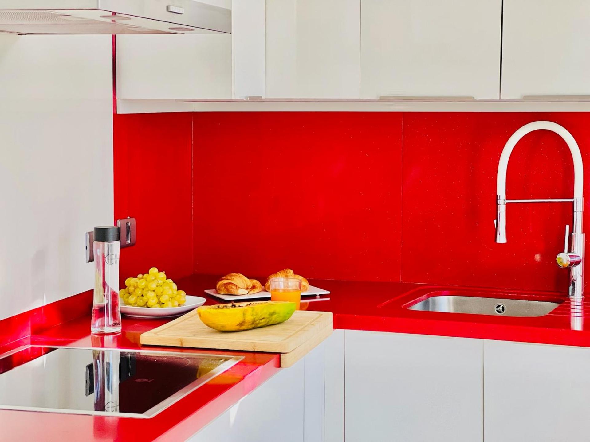 Kitchen or kitchenette