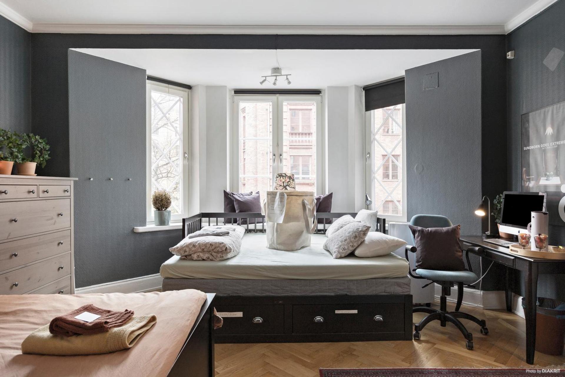 Photo of the whole room