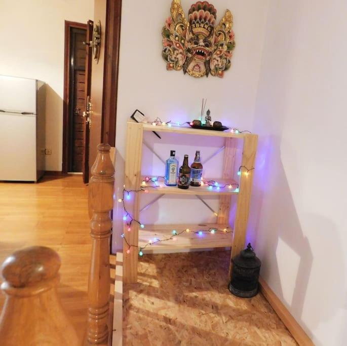 Marco Polo's Mooring Cozy Navy House