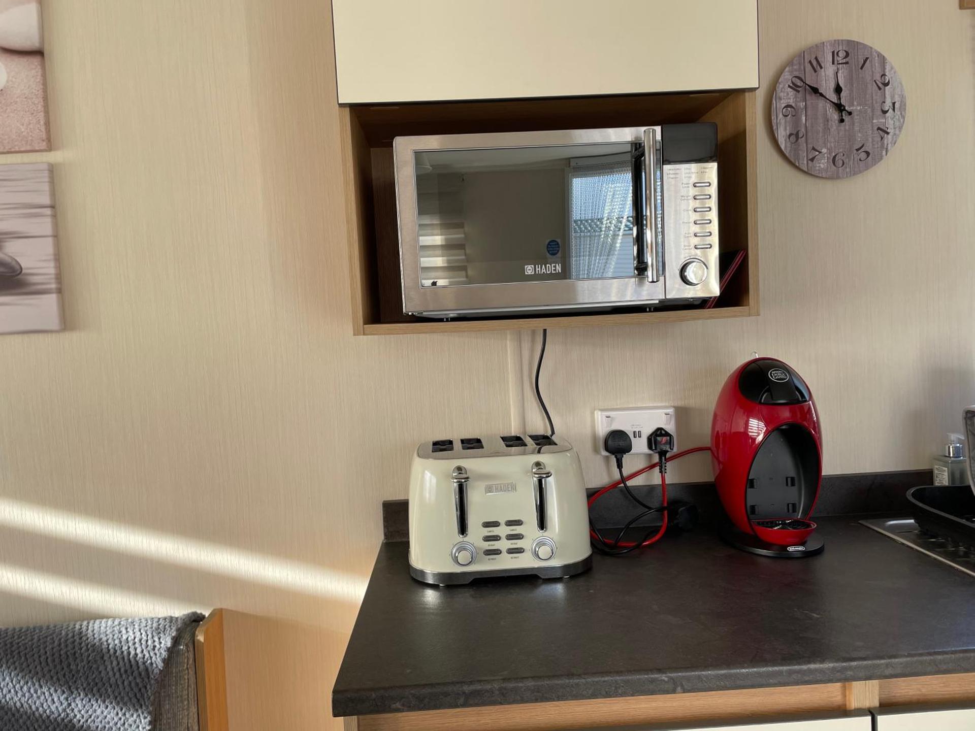 Coffee/tea facilities