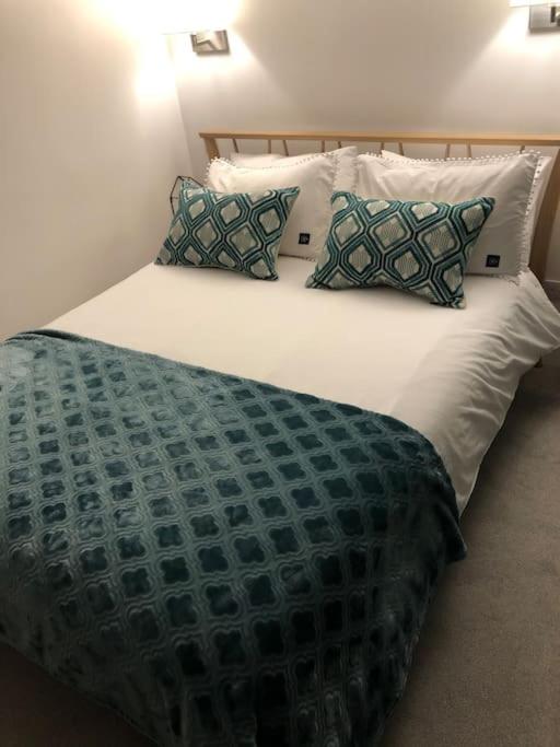 Hideaway between Coast and Moors in a beautiful Village apartment