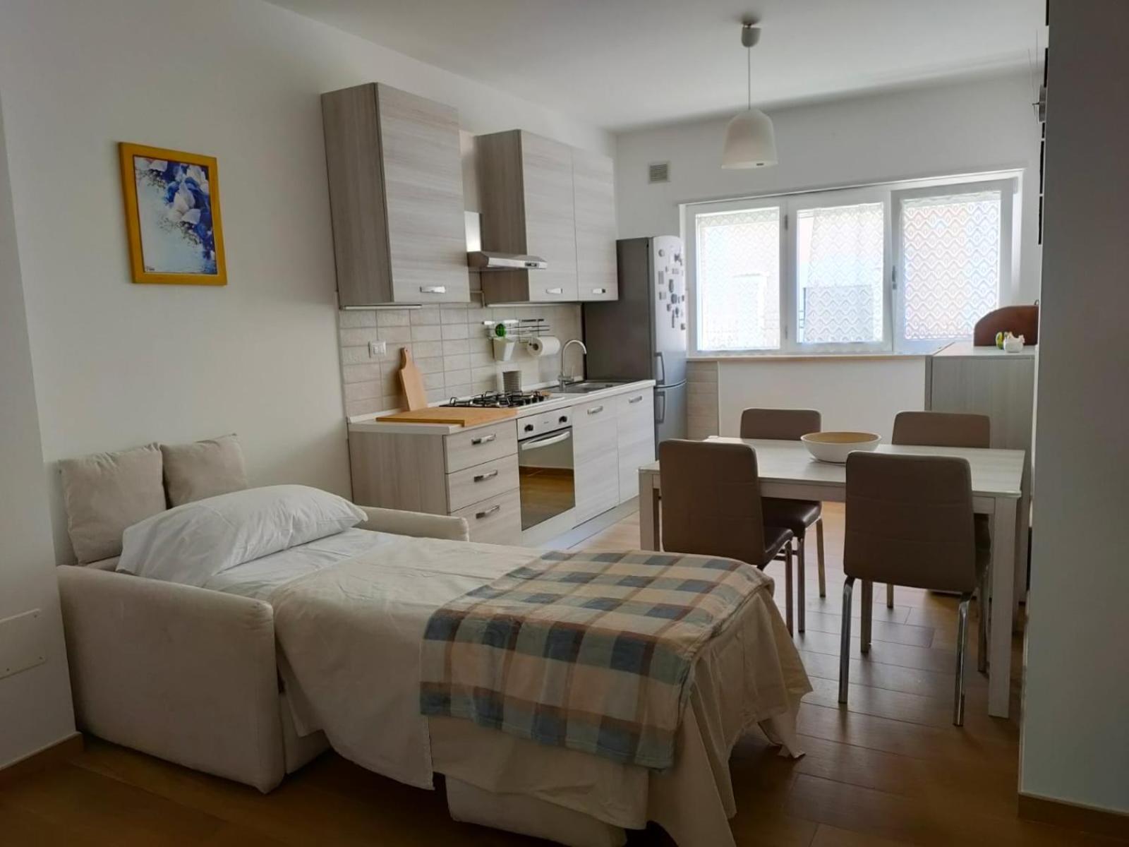 Villino Maria Pia, appartamento in villino in centro storico L'Aquila