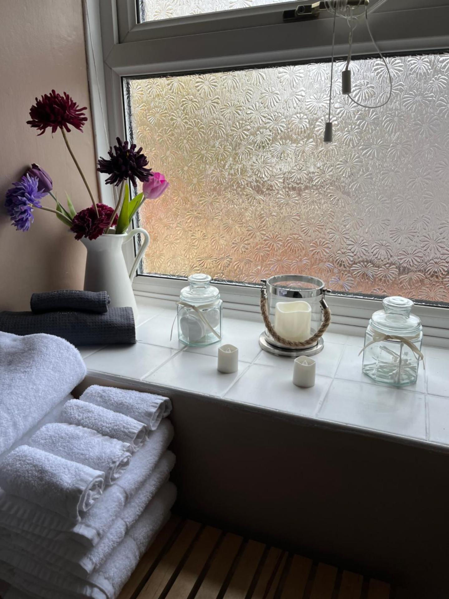 Explorers Cottage, Yorkshire Wolds Character Home