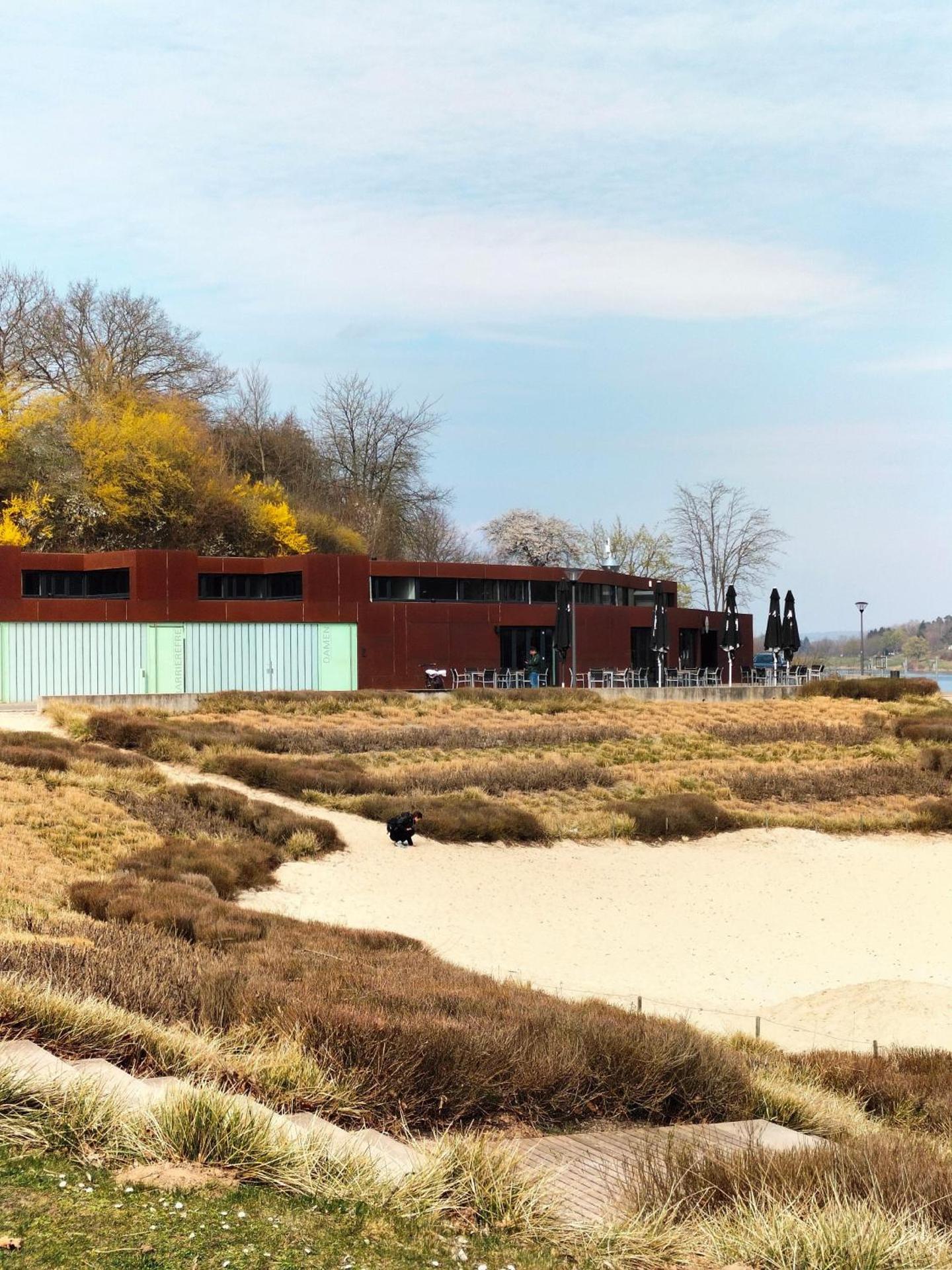 Neues-Ferienhaus-am-schoenen-Ferienpark-Twistesee-Naehe-Bad-Arolsen