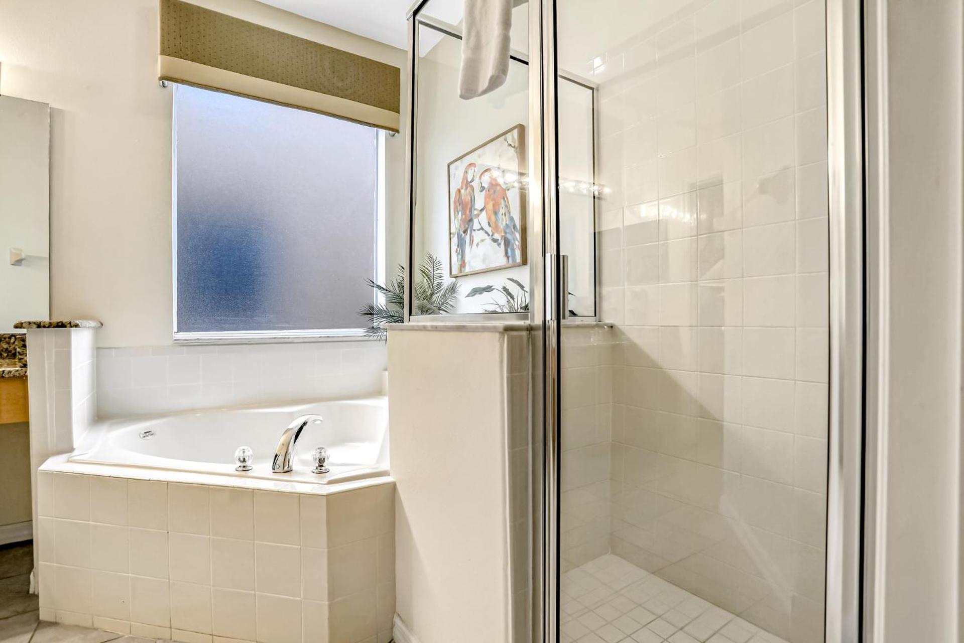 Sunny and Serene - Emerald Island Resort