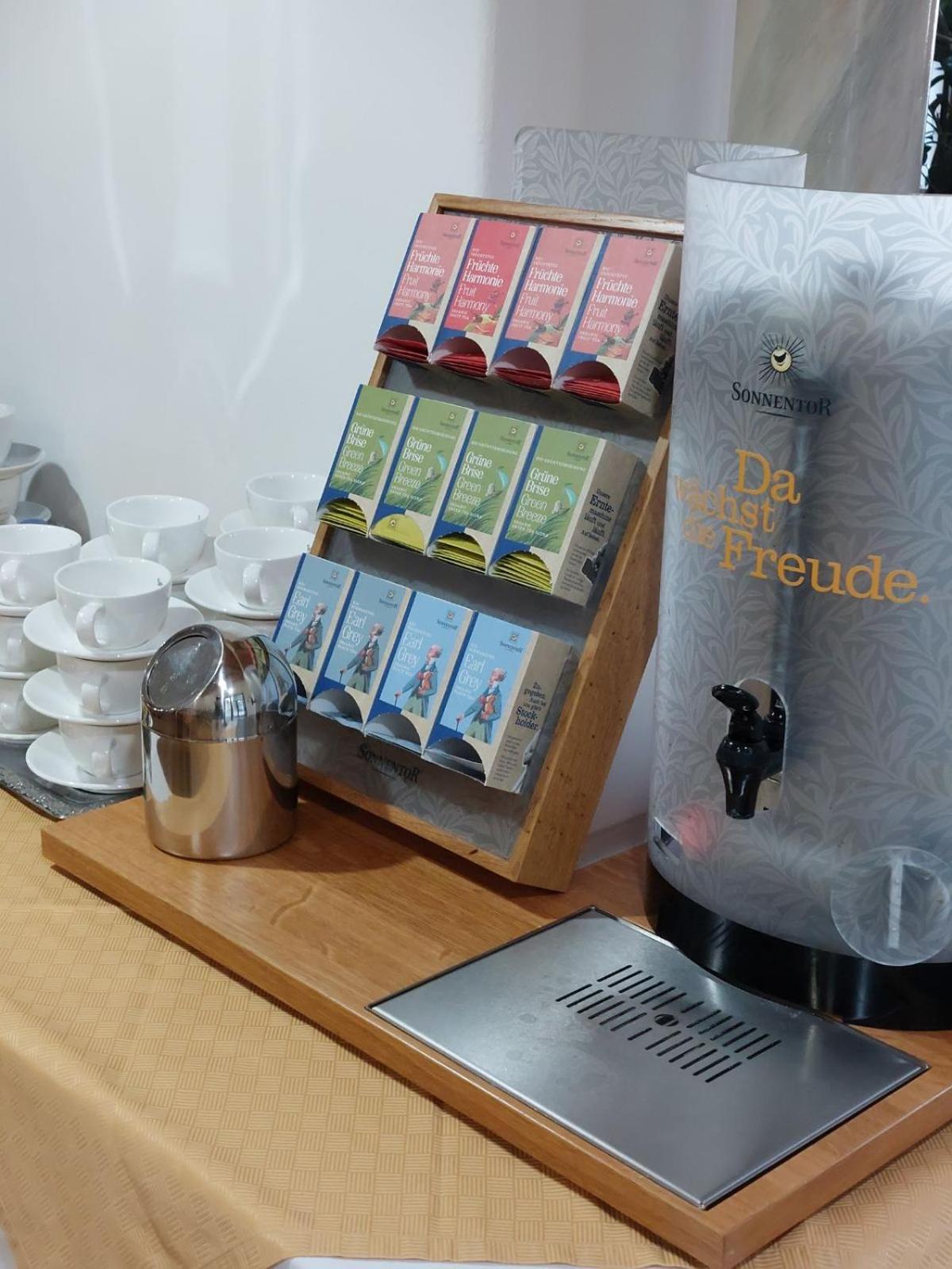 Coffee/tea facilities