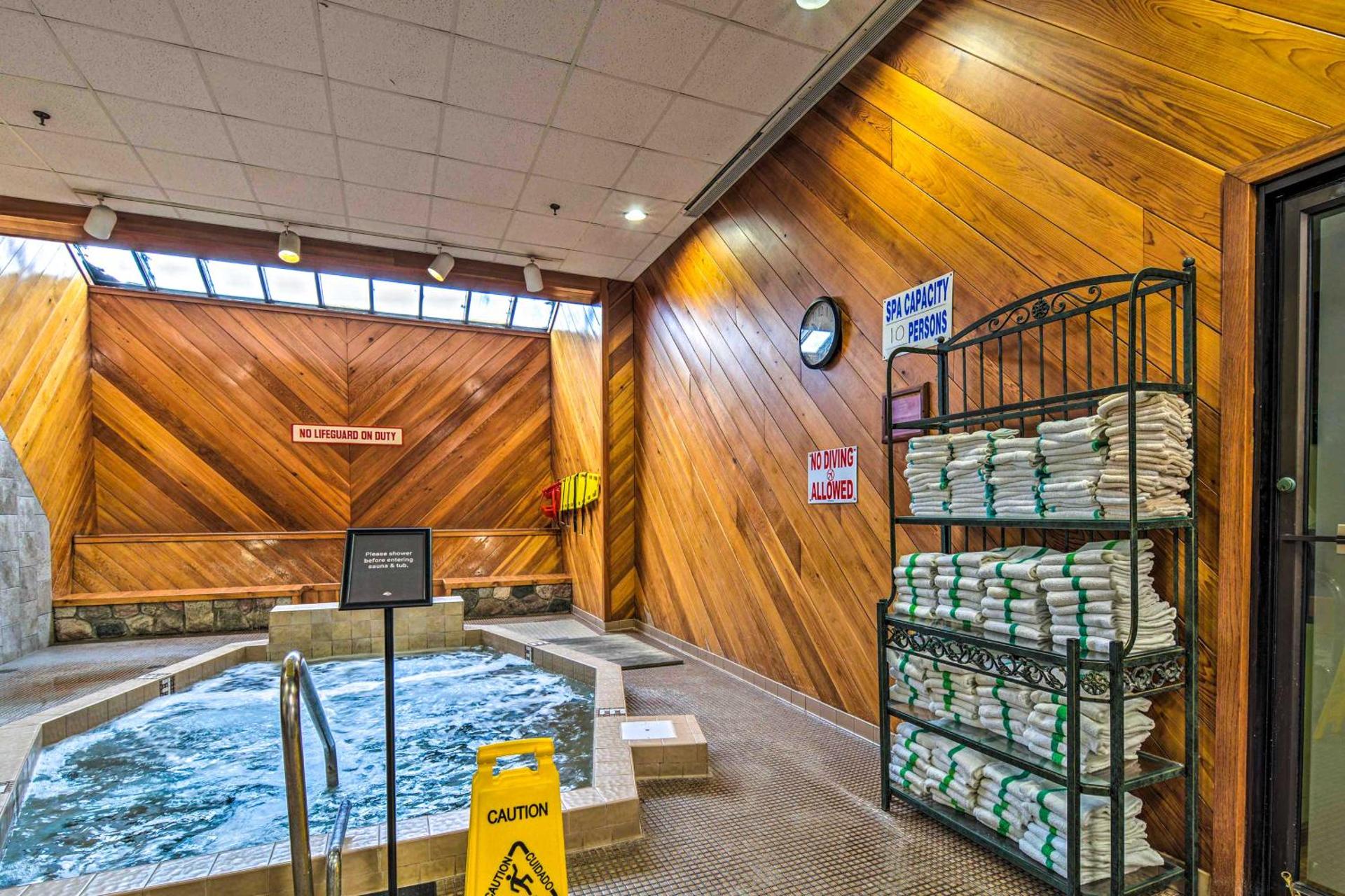 Bellaire Resort Condo Ski, Tube, Explore!