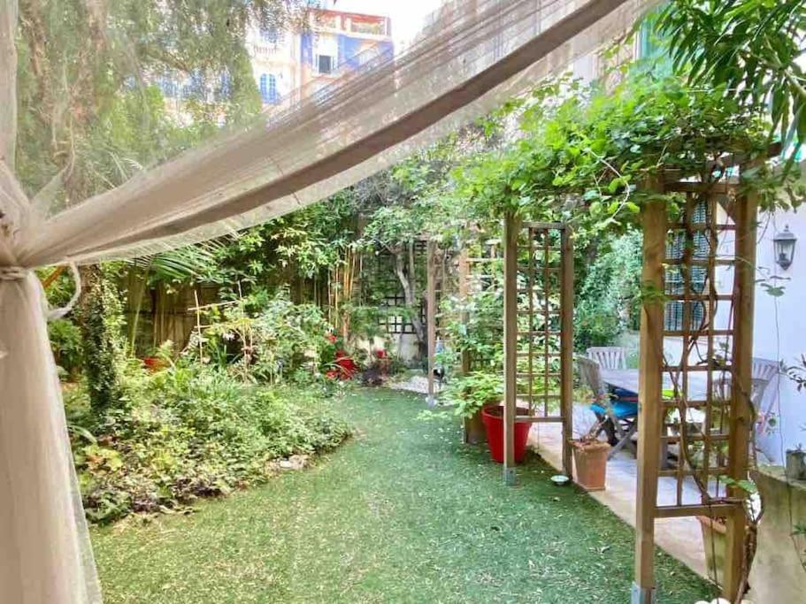 Homelivia, Luxueux Appartement avec Jardin privé