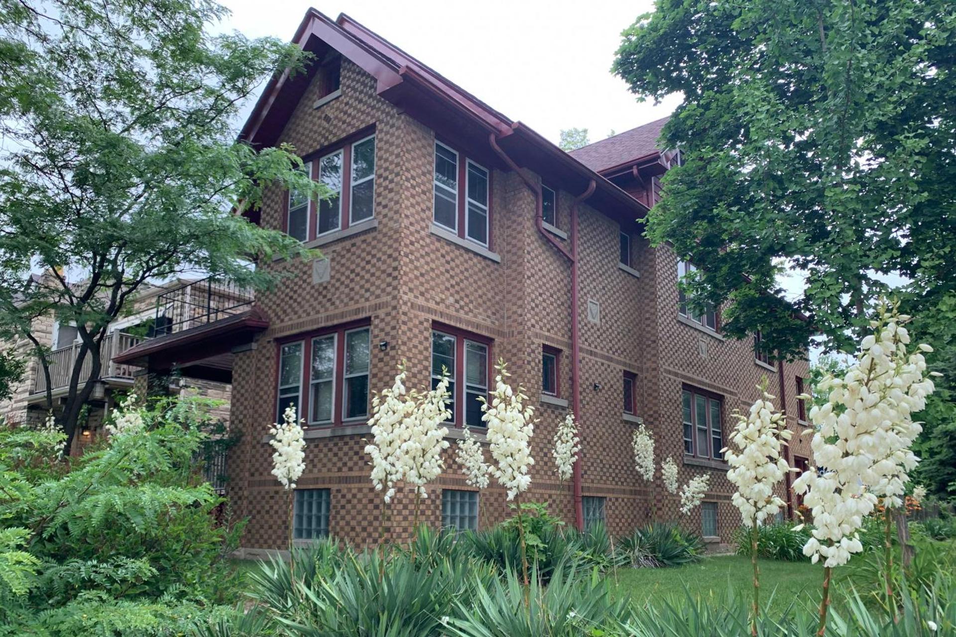 Chic Milwaukee Apartment in Hip Neighborhood!