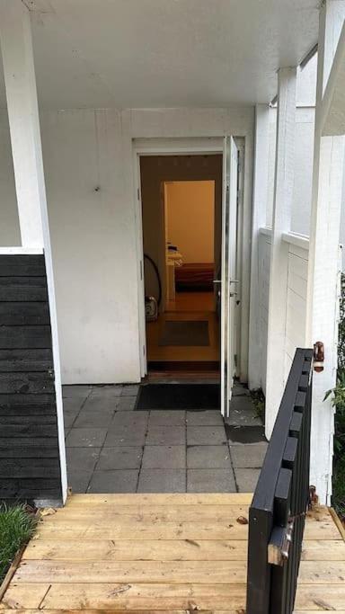 2 bedroom apartment near the sea