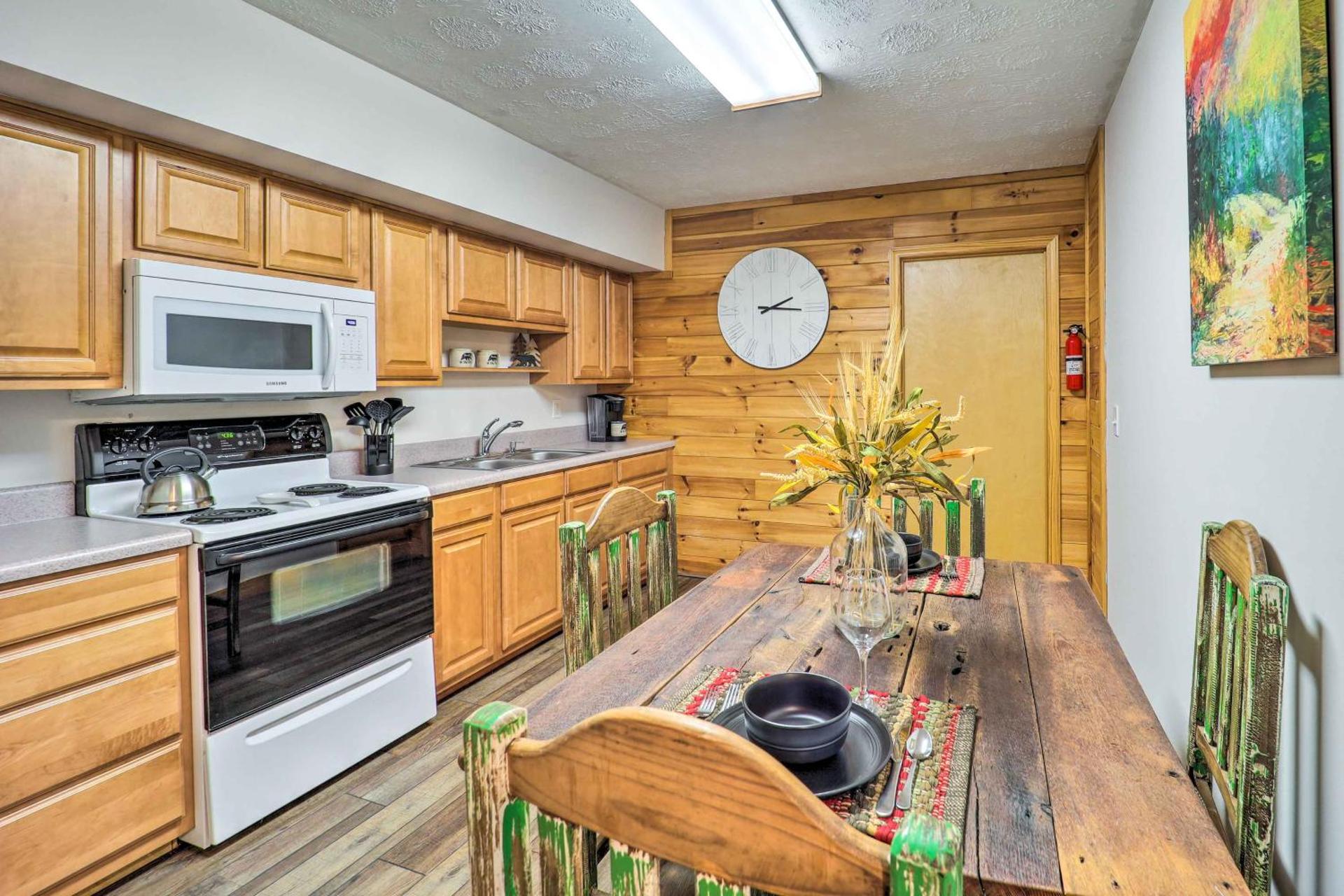 Mountain Retreat Less Than 4 Mi to Downtown Boone!