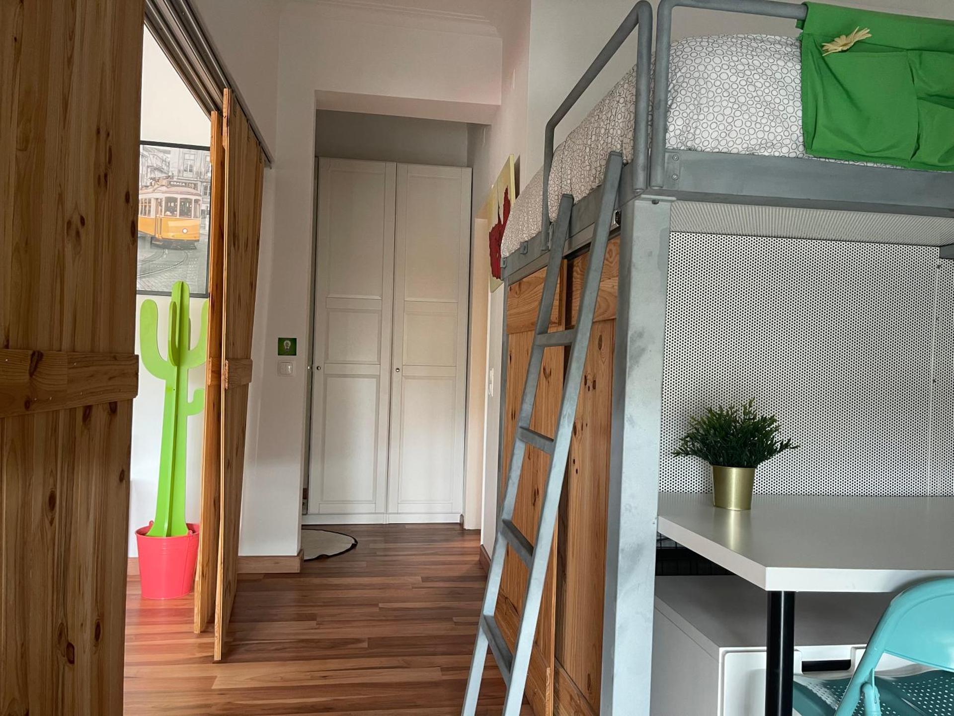 BestHomeStay- Parede Beach (Lisbon)