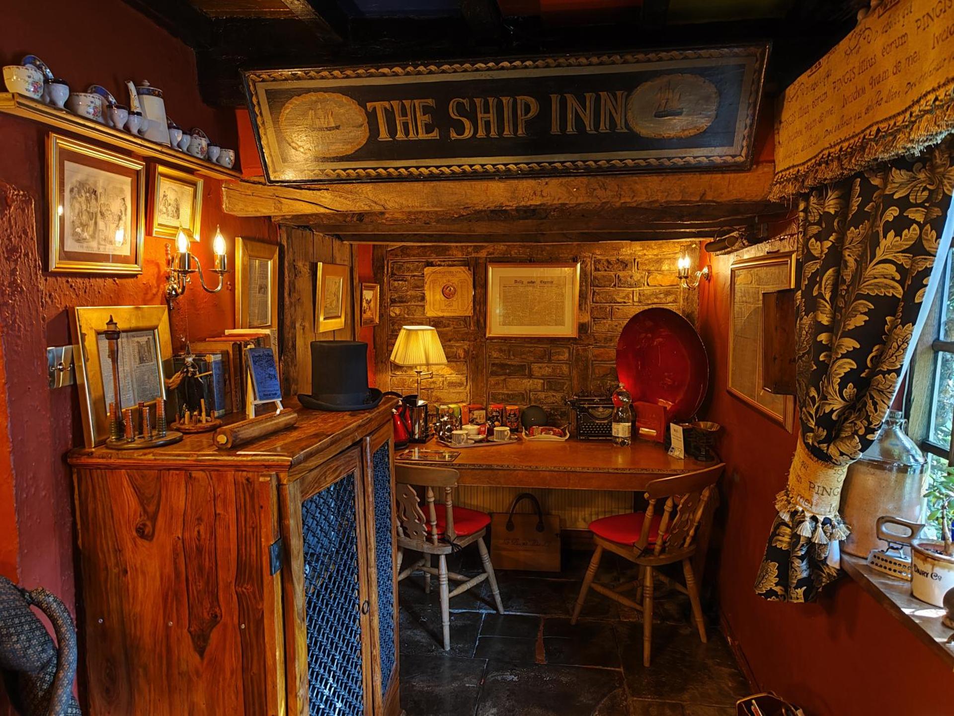 Wizards Thatch Luxury Suites