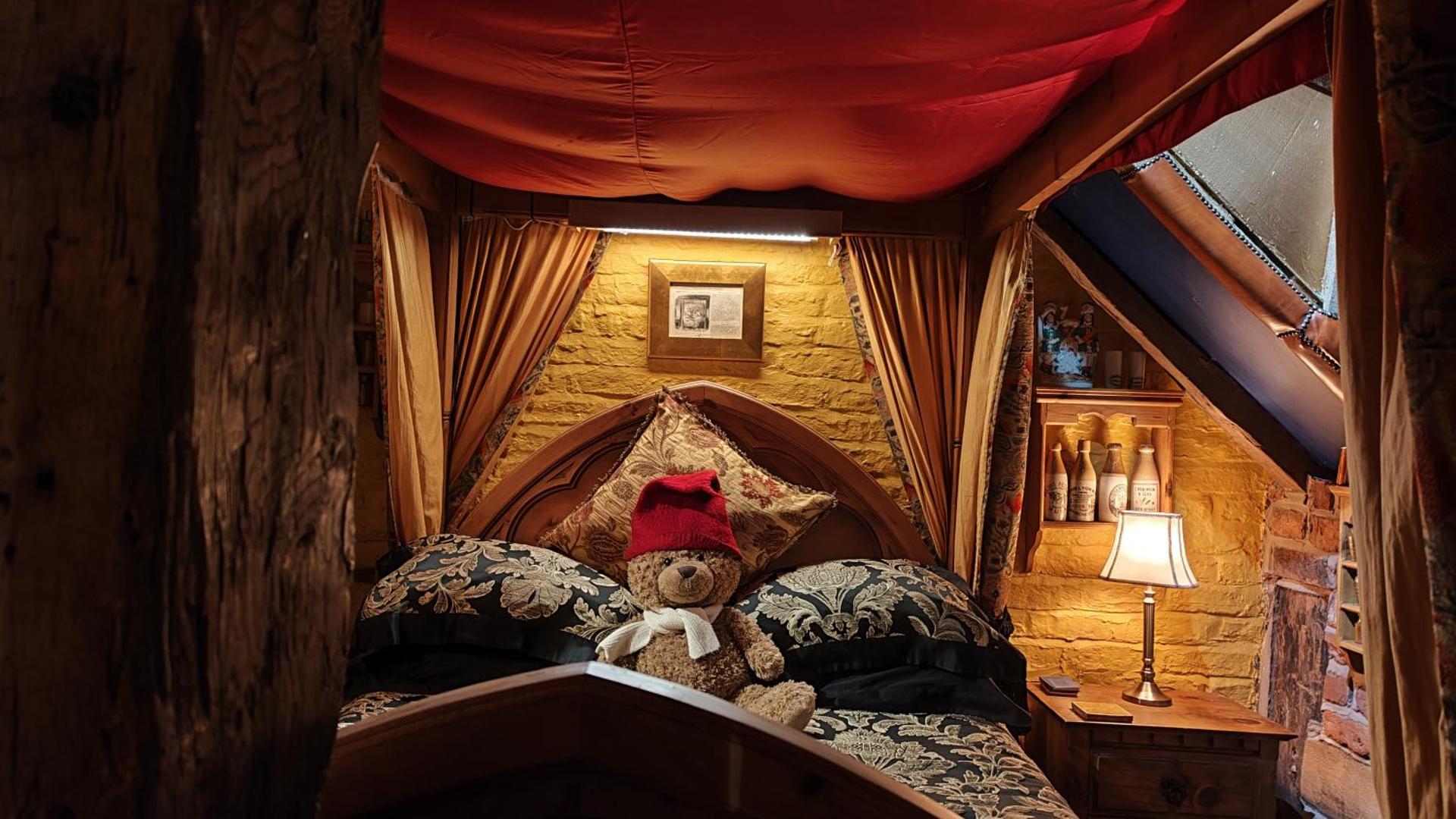 Wizards Thatch Luxury Suites