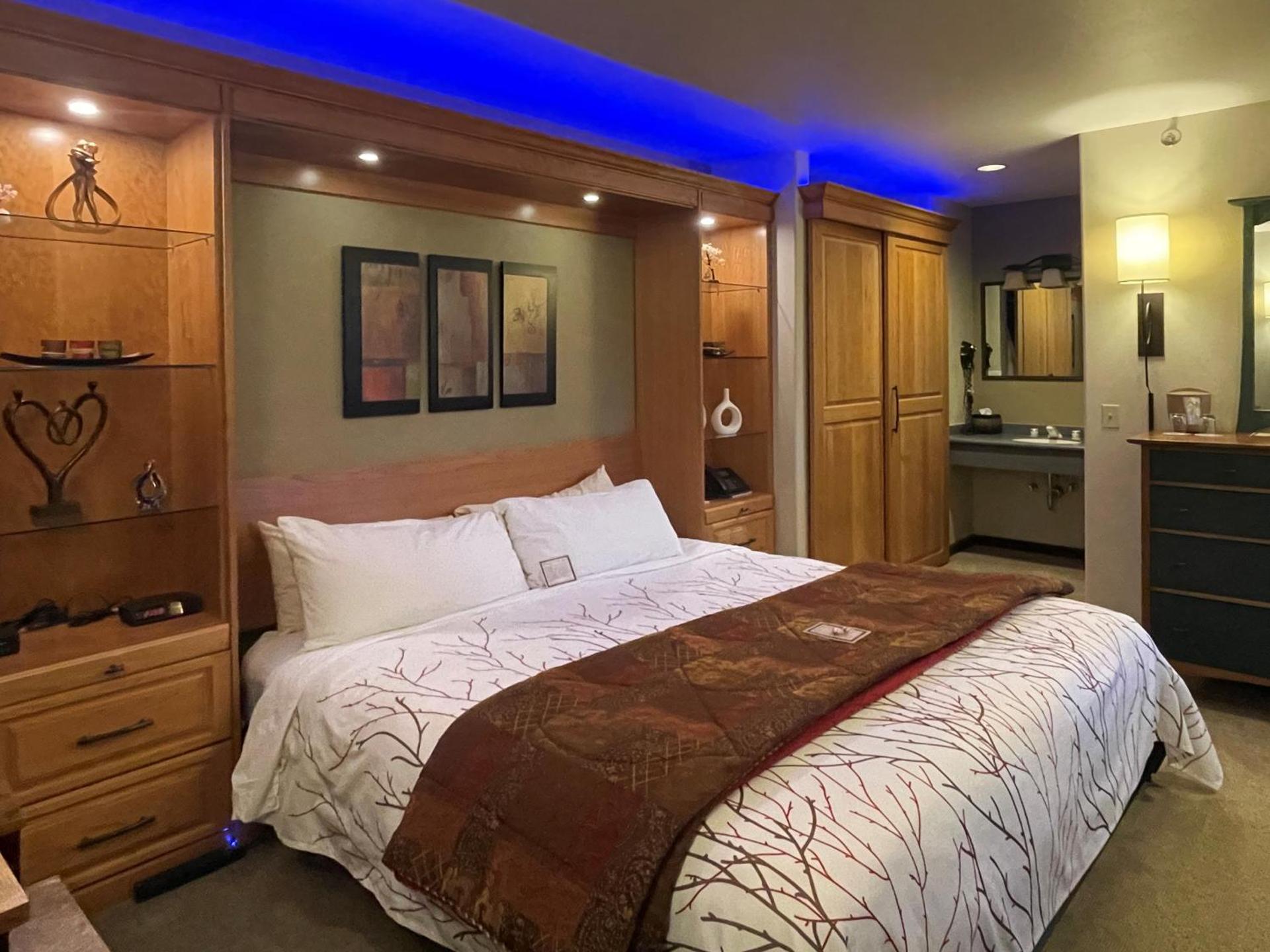 King Room with Garden View