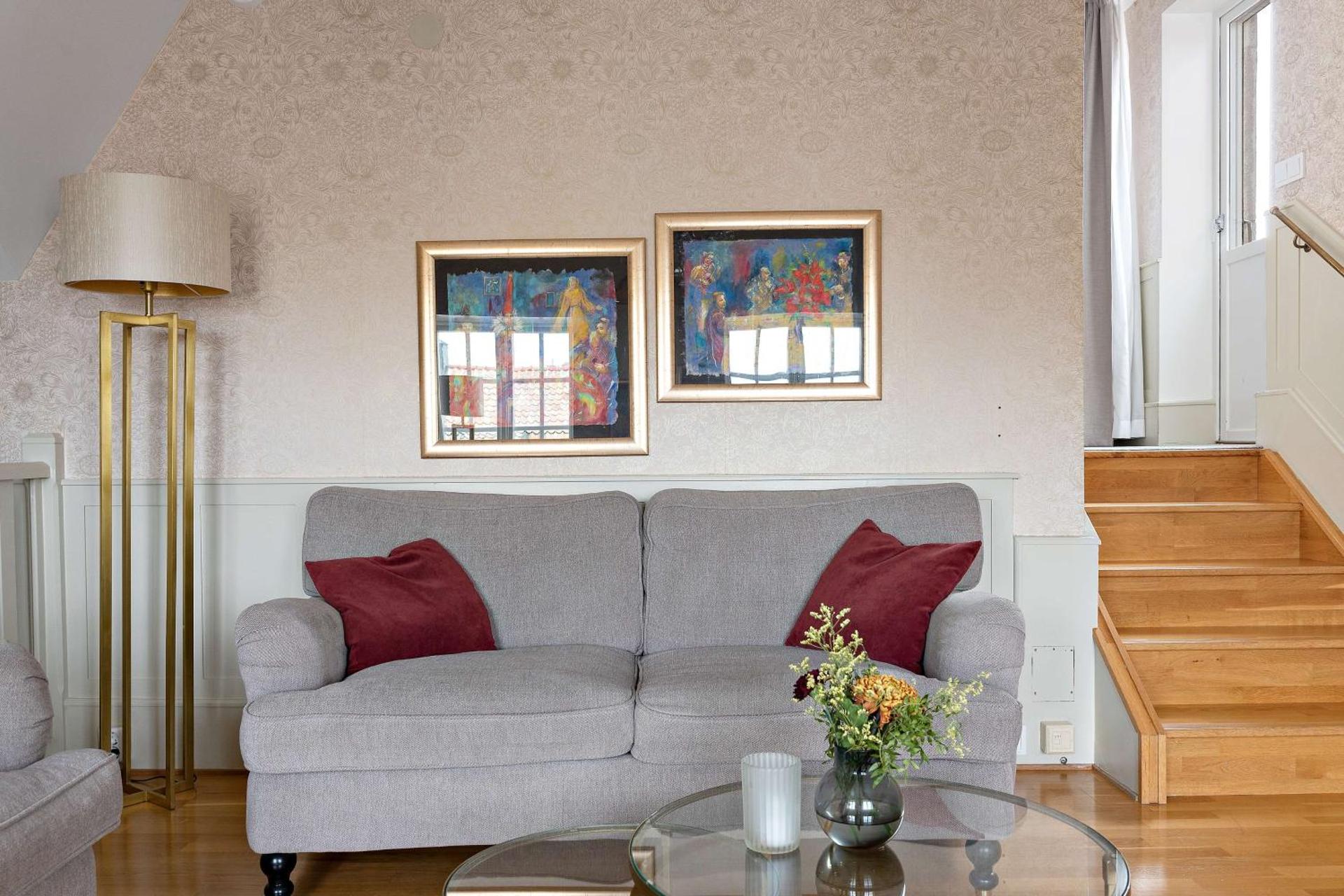 Photo of the whole room