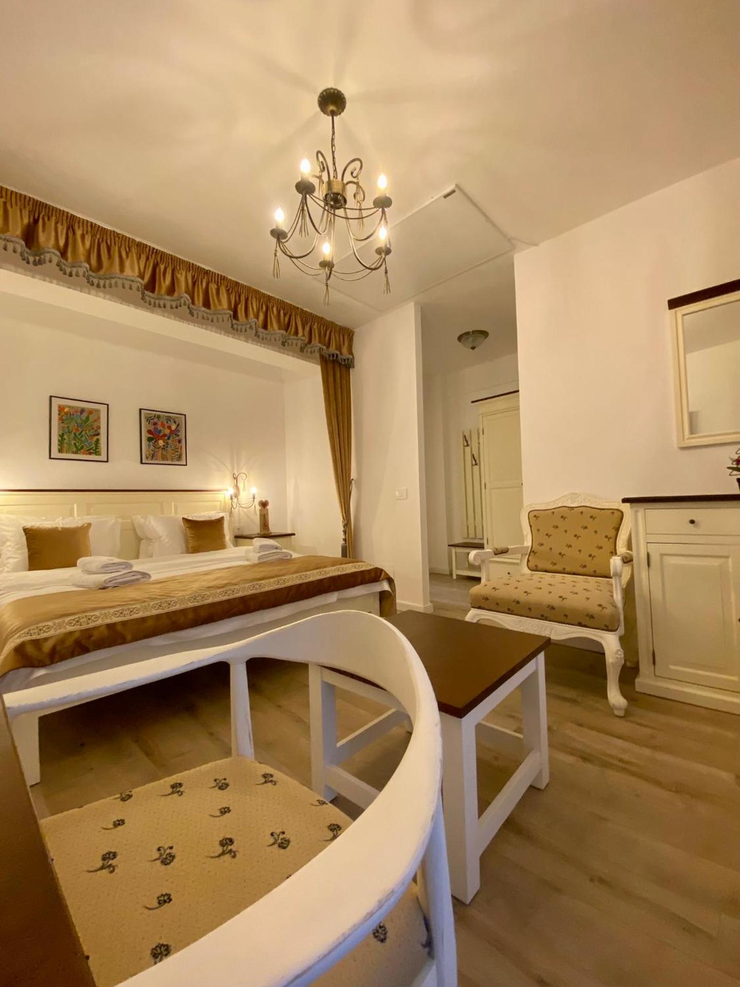 Pensiunea Charlotte Boutique