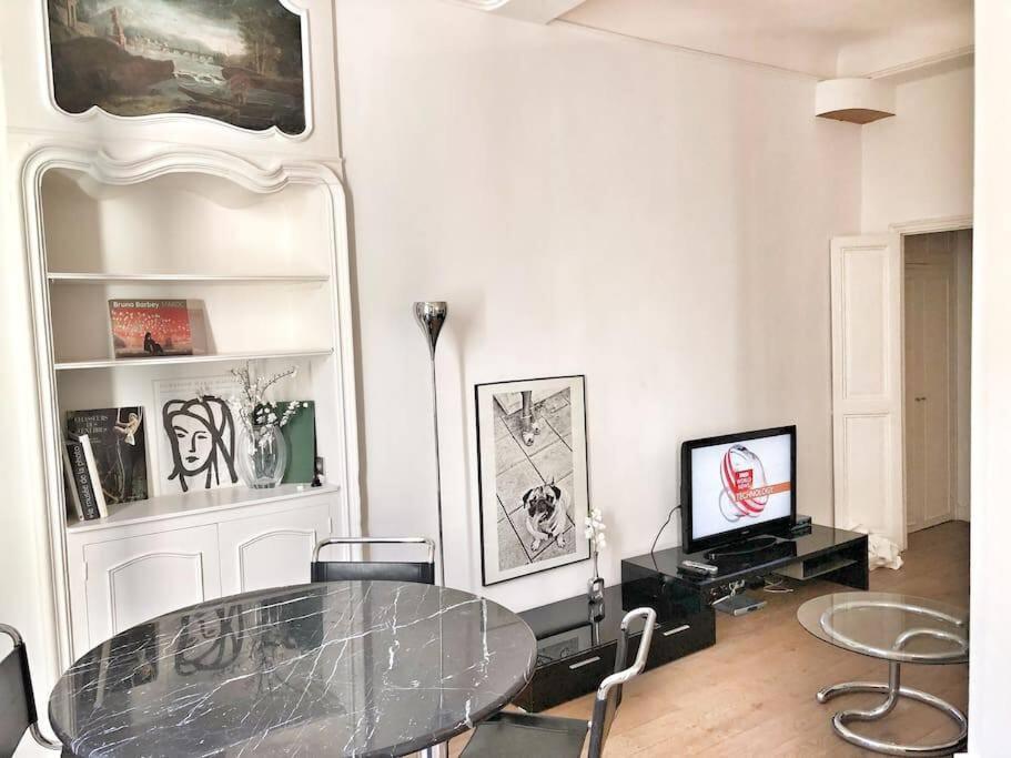 Homelivia, VIEUX NICE, appartement de charme, clim balcon