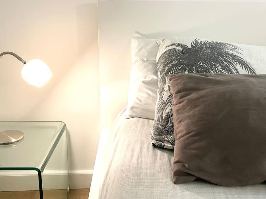 Homelivia, VIEUX NICE, appartement de charme, clim balcon