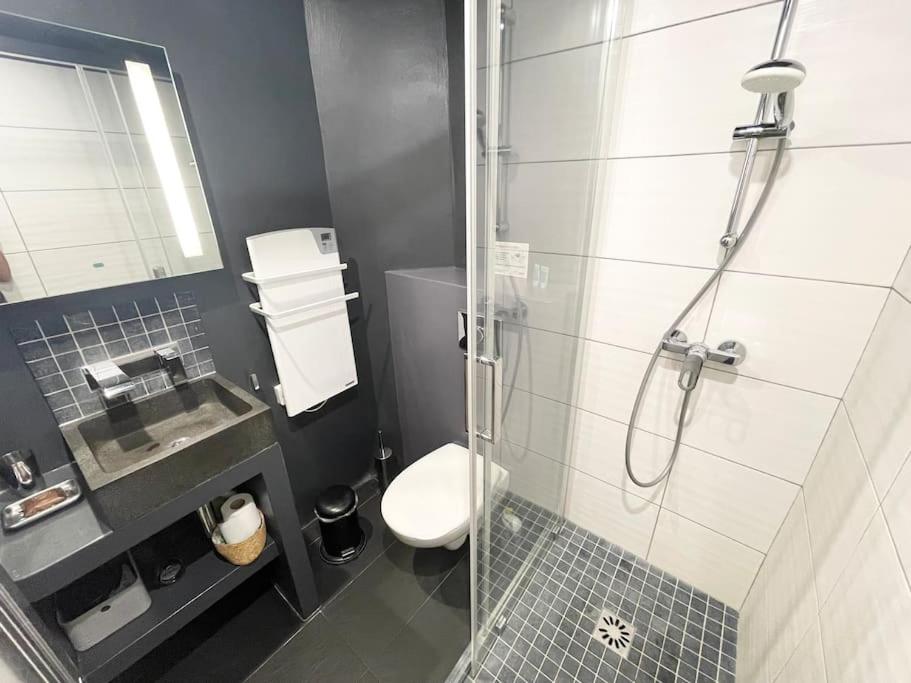 Homelivia, VIEUX NICE, appartement de charme, clim balcon