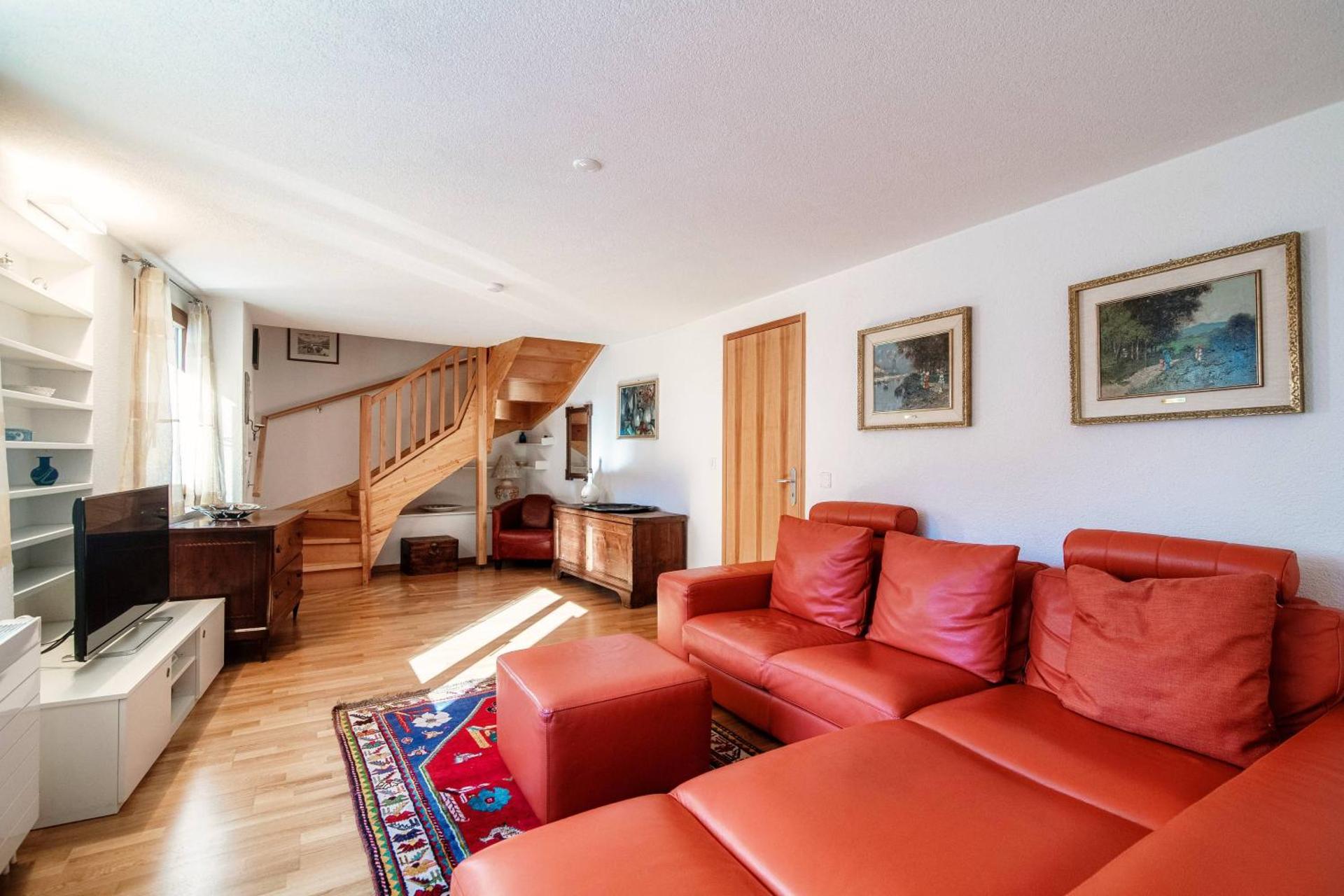 Chalet Nucleo 12 by Quokka 360 - bouldering temple in Chironico