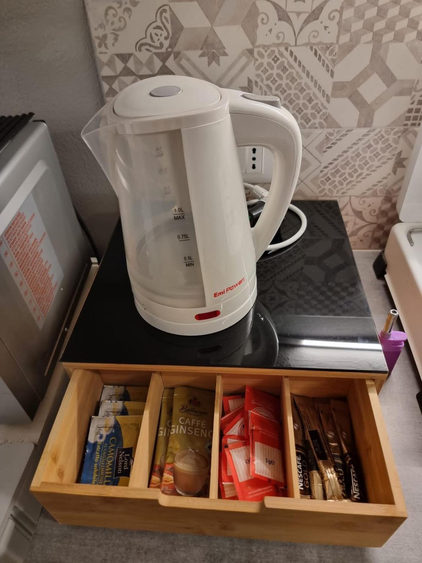 Coffee/tea facilities