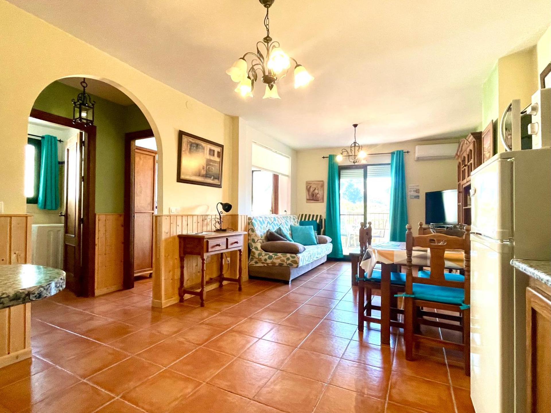 Apartamentos Axarquia , Frigiliana, terraza privada con vistas a la montaña rio y al mar